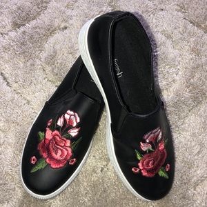 Flower sandals